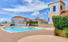 Vacances Au Pied Du Semaphore